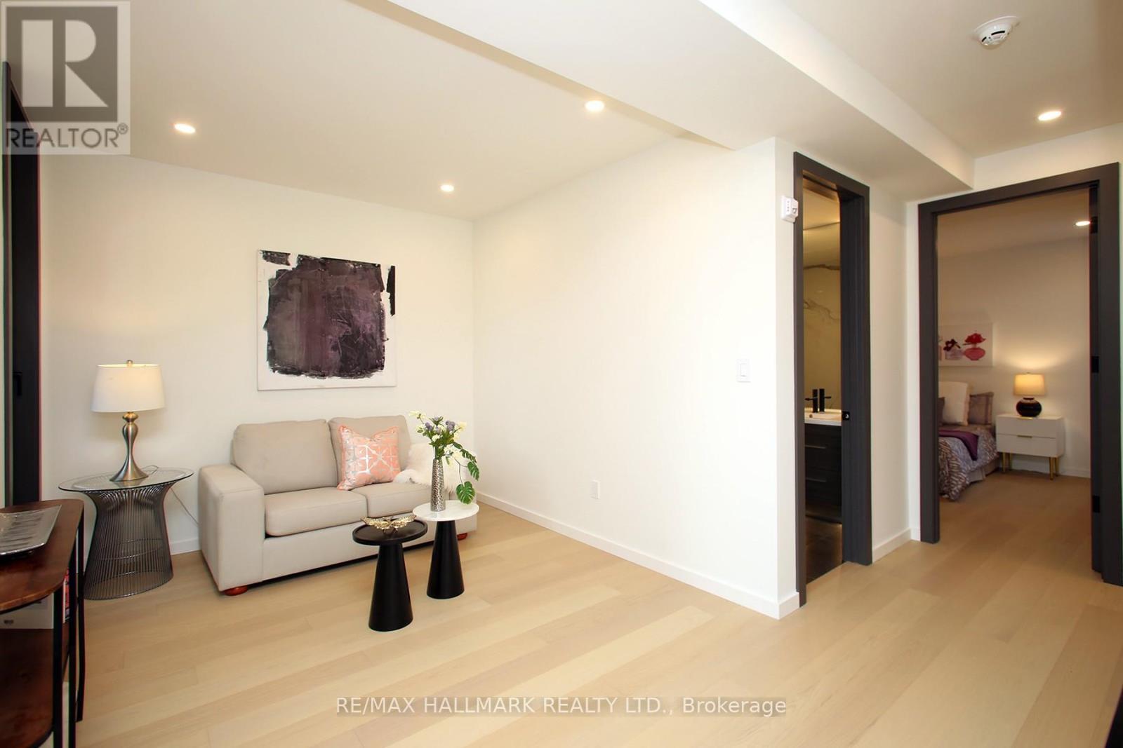 4B Owen Street, Toronto, ON - Indoor