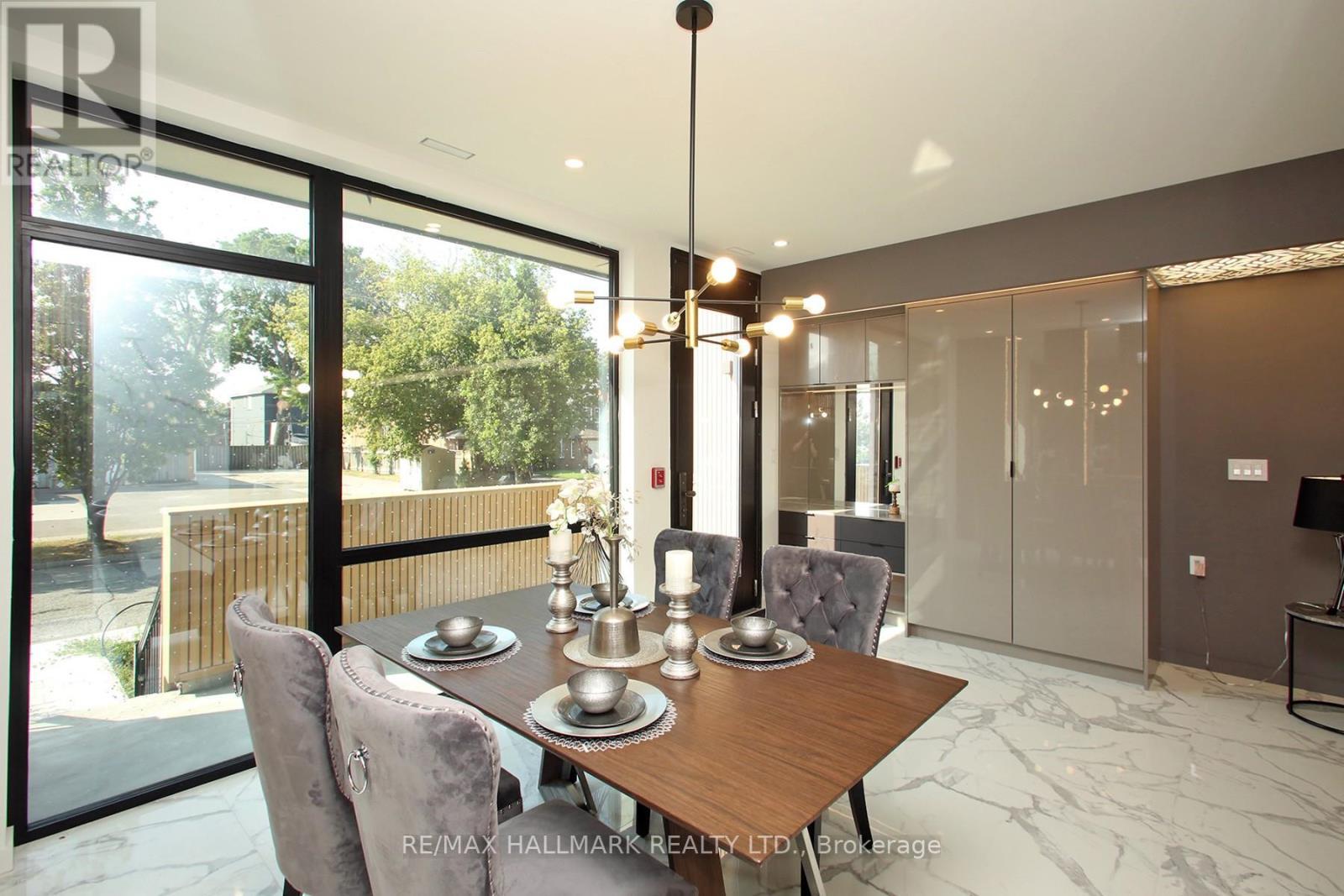 4B Owen Street, Toronto, ON - Indoor Photo Showing Dining Room