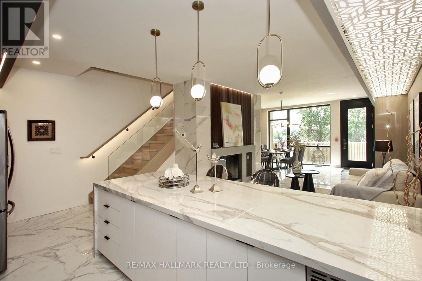 4B Owen Street, Toronto, ON - Indoor