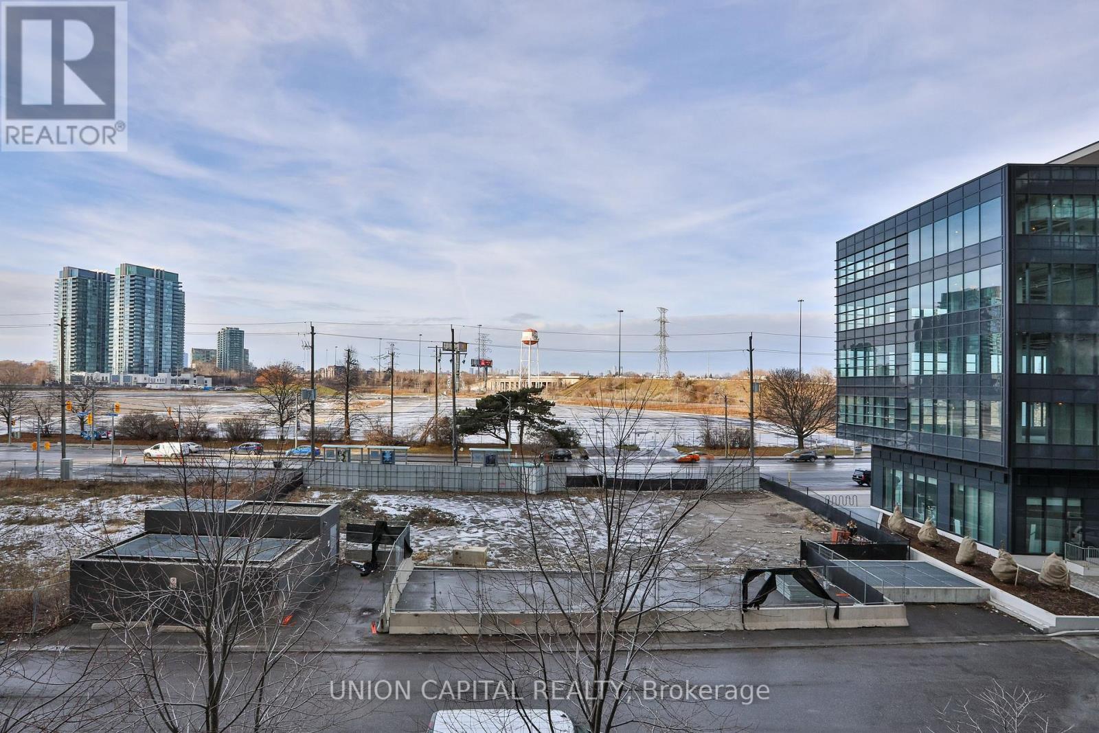 305 - 56 Annie Craig Drive, Toronto, ON - Outdoor With View