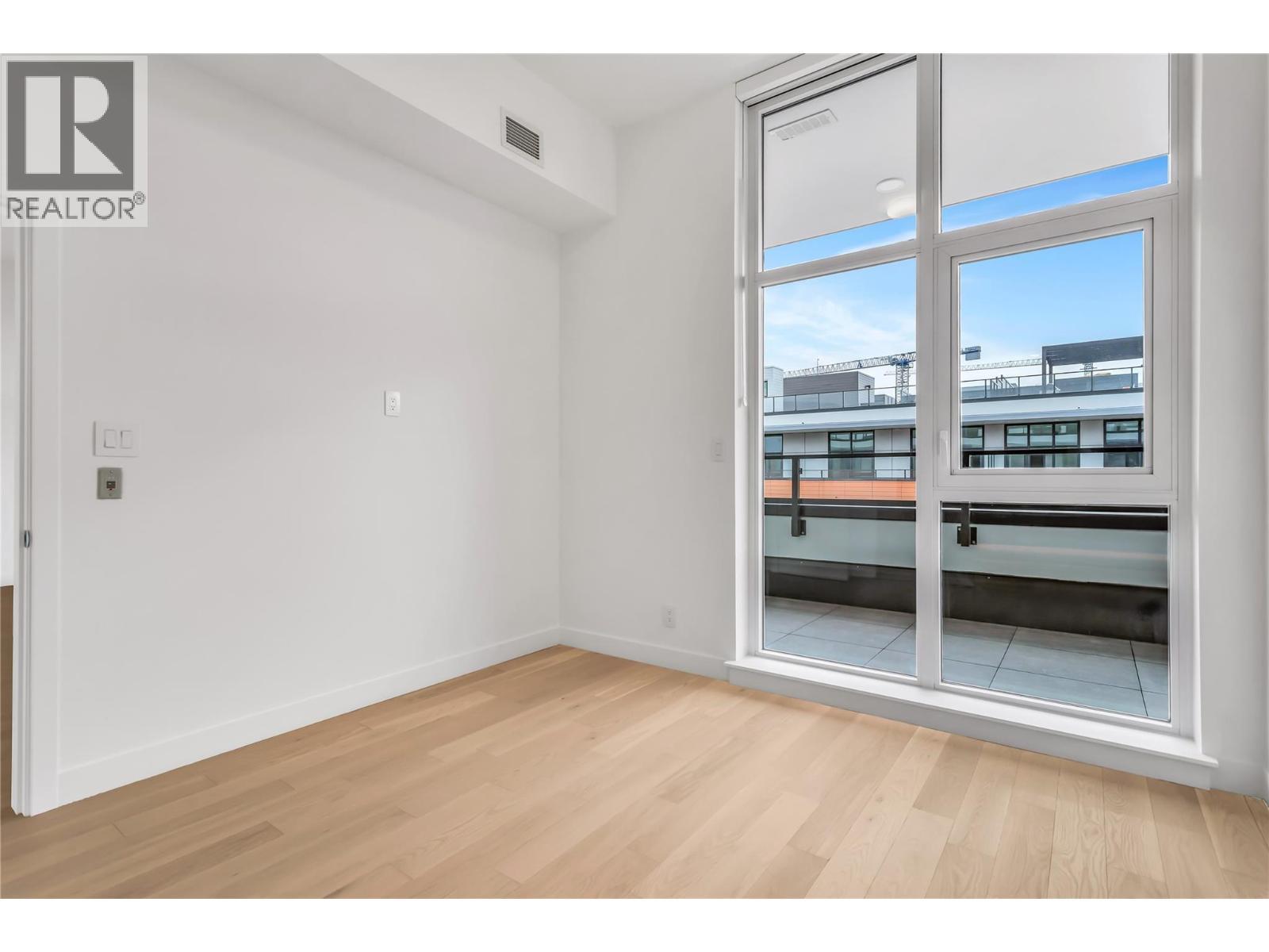 3409 Lakeshore Road Unit# Ph S607, Kelowna, BC - Indoor Photo Showing Other Room