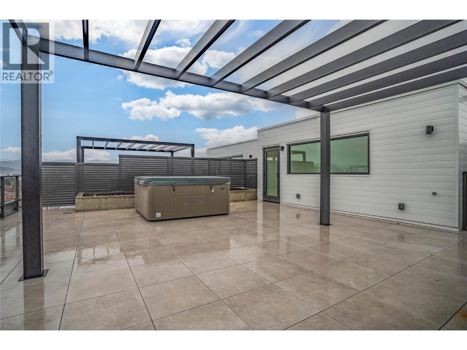 3409 Lakeshore Road Unit# Ph S607, Kelowna, BC - Outdoor With Exterior