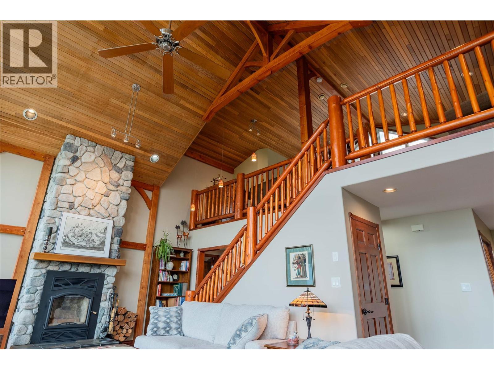 4830 Fletcher Creek Road, Fletcher Creek, BC - Indoor With Fireplace