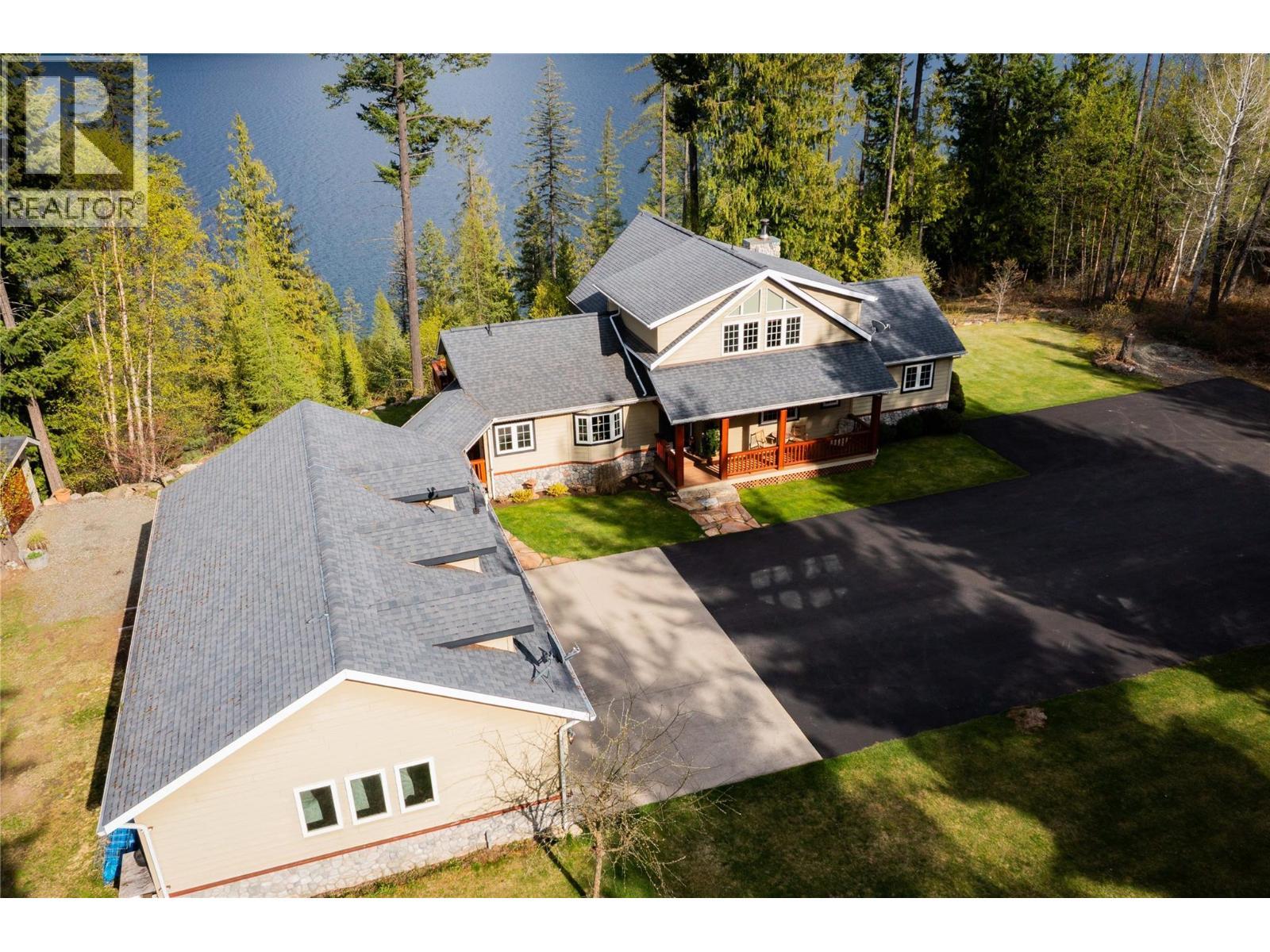 4830 Fletcher Creek Road, Fletcher Creek, BC - Outdoor