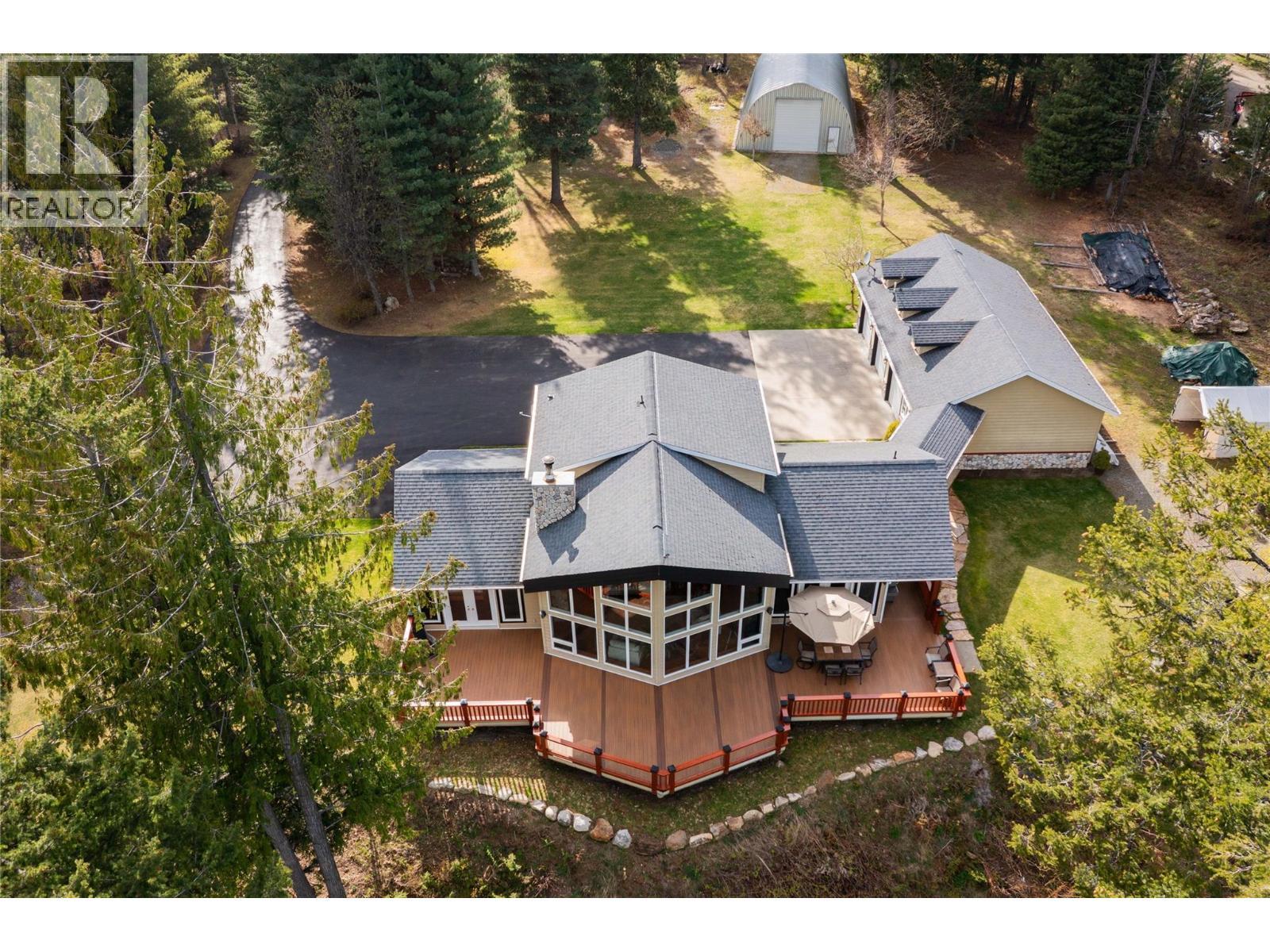 4830 Fletcher Creek Road, Fletcher Creek, BC - Outdoor With Deck Patio Veranda