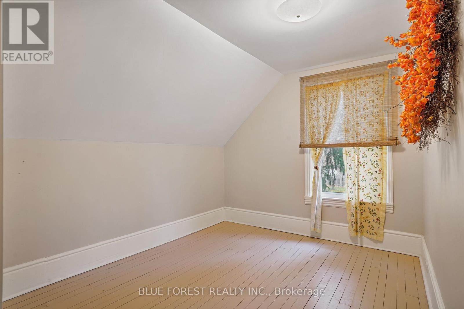 136 Furnival Road, West Elgin (Rodney), ON