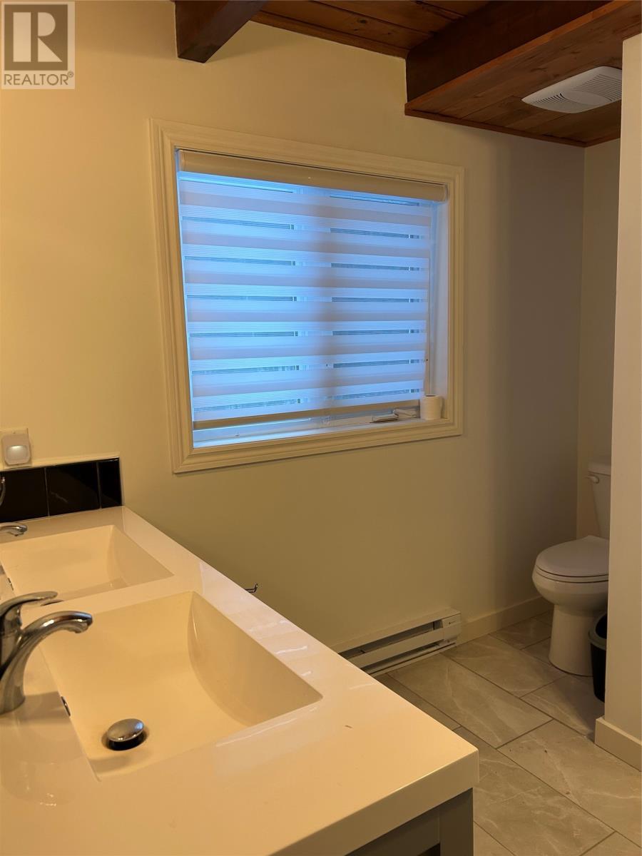 35 Balsam Street, Humber Village, NL - Indoor Photo Showing Bathroom