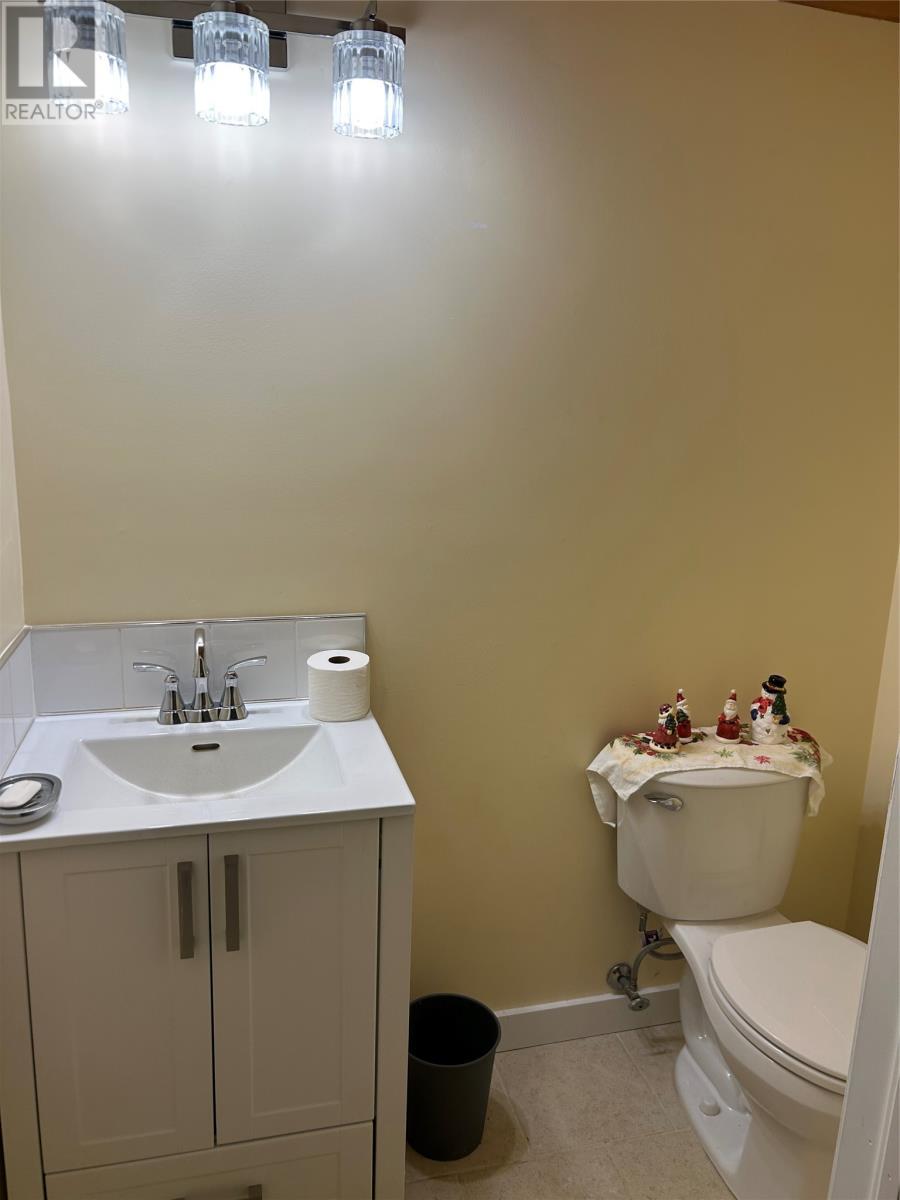 35 Balsam Street, Humber Village, NL - Indoor Photo Showing Bathroom