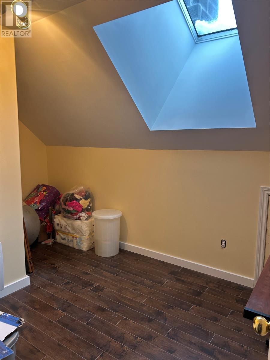 35 Balsam Street, Humber Village, NL - Indoor Photo Showing Other Room