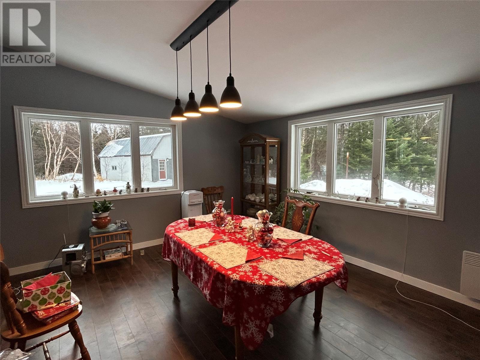 35 Balsam Street, Humber Village, NL - Indoor Photo Showing Dining Room
