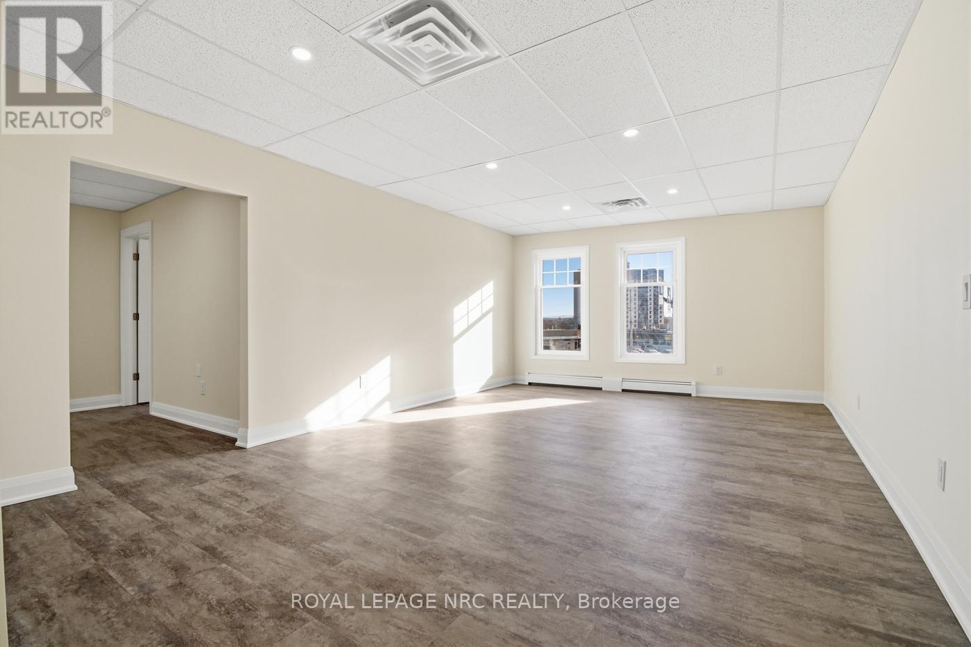 201 - 431 St. Paul Street Street, St. Catharines (Downtown), ON