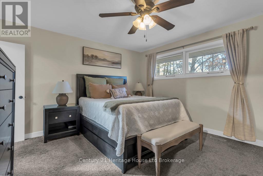 Primary - 1 Highland Drive, Tillsonburg, ON - Indoor Photo Showing Bedroom