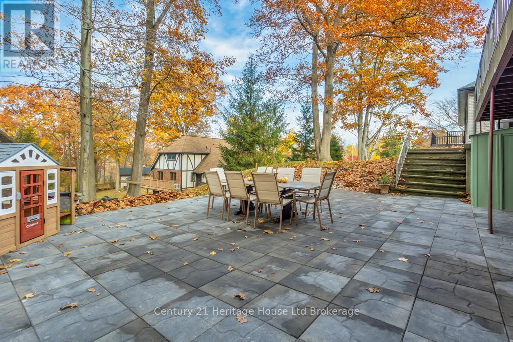 1 Highland Drive, Tillsonburg, ON - Outdoor With Deck Patio Veranda