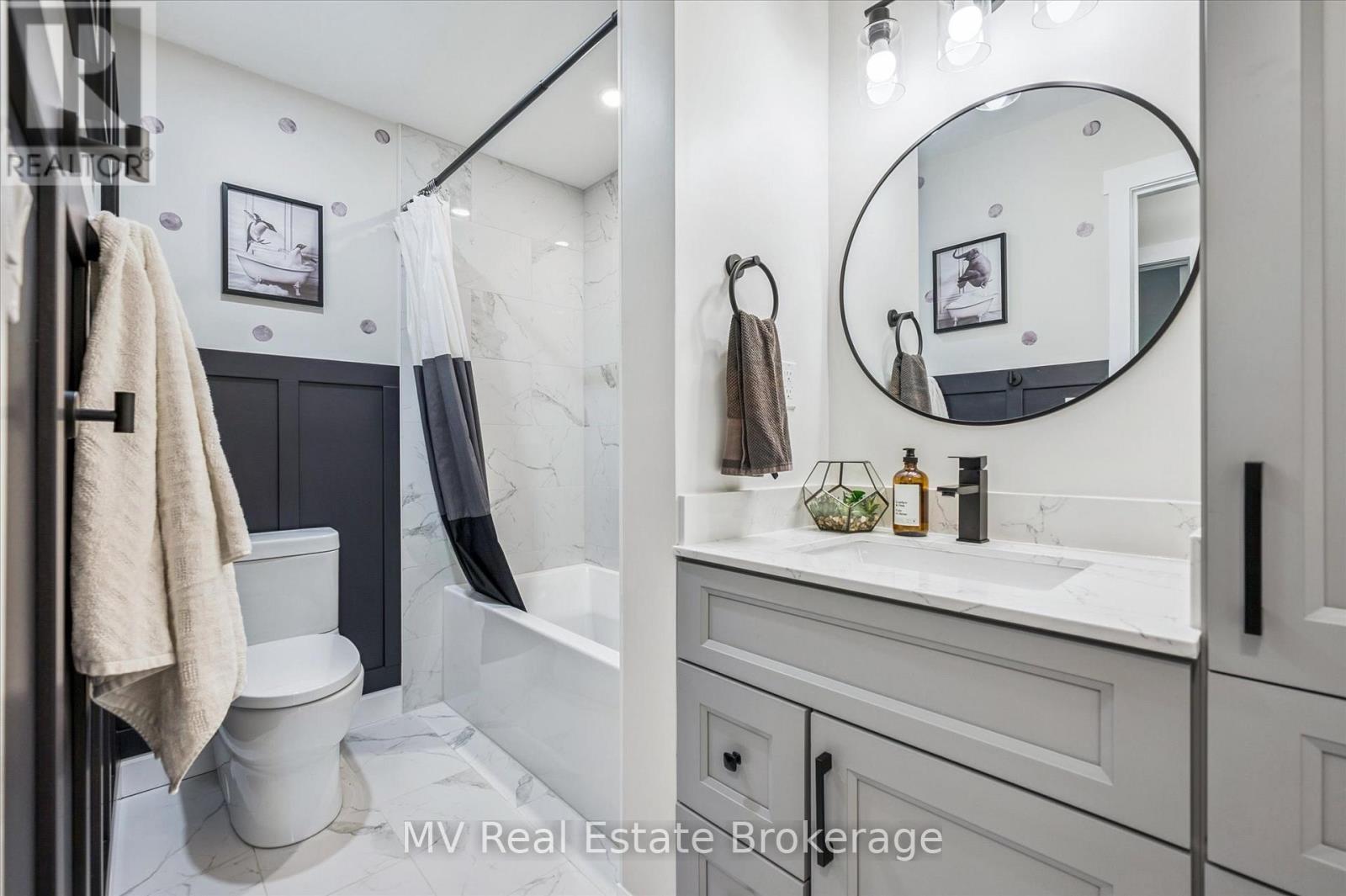 7003 Beatty Line N, Centre Wellington, ON - Indoor Photo Showing Bathroom