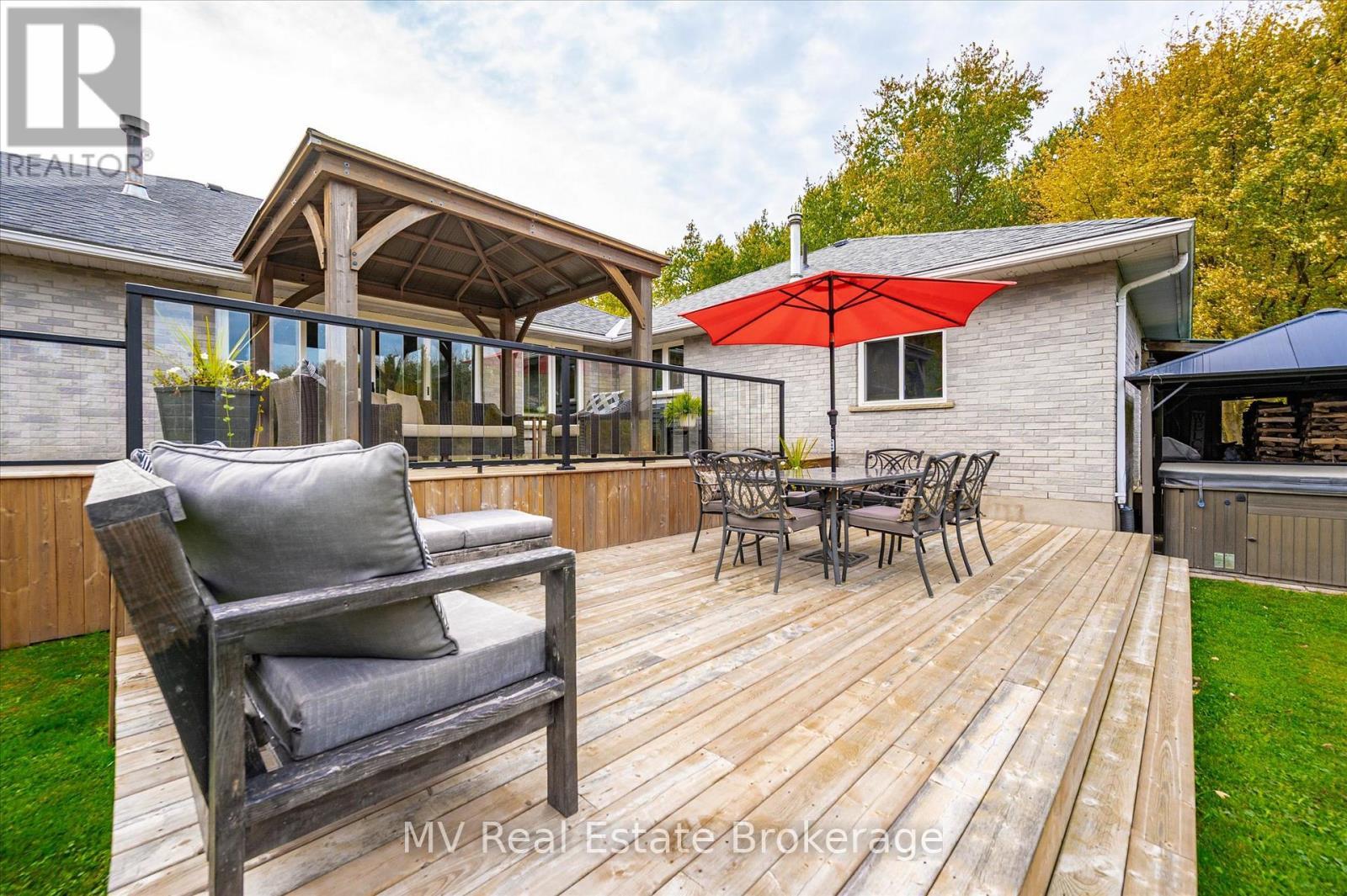 7003 Beatty Line N, Centre Wellington, ON - Outdoor With Deck Patio Veranda With Exterior