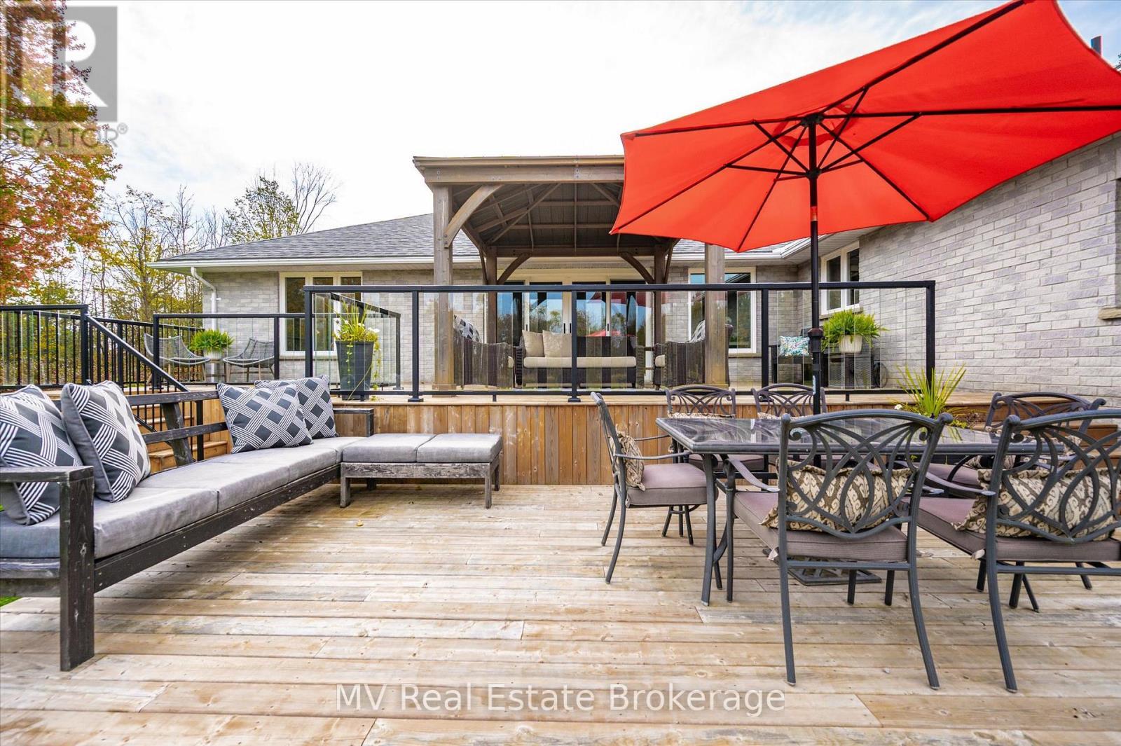 7003 Beatty Line N, Centre Wellington, ON - Outdoor With Deck Patio Veranda With Exterior