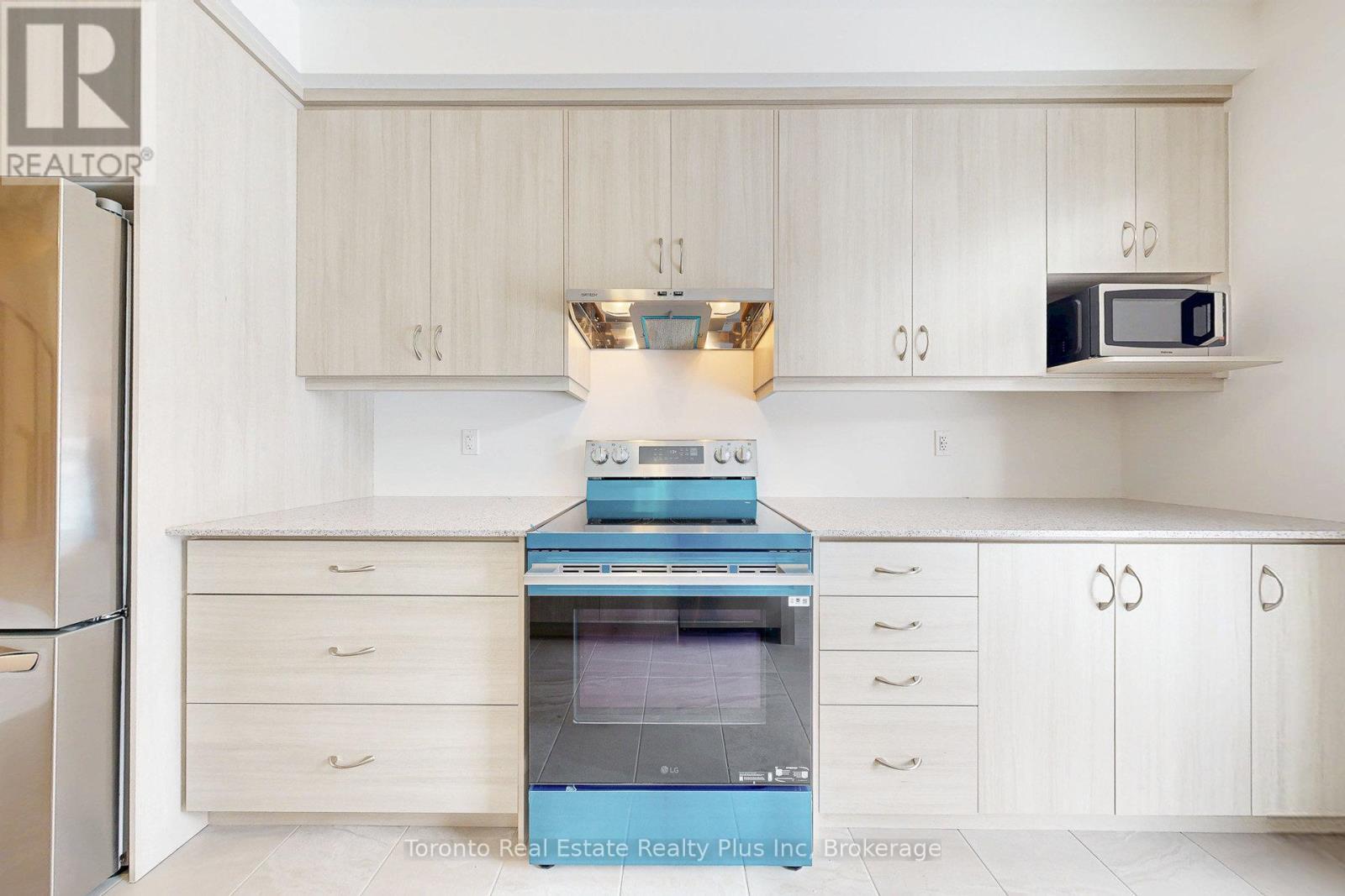 1476 Melville Bonus Crescent, Milton, ON - Indoor Photo Showing Kitchen