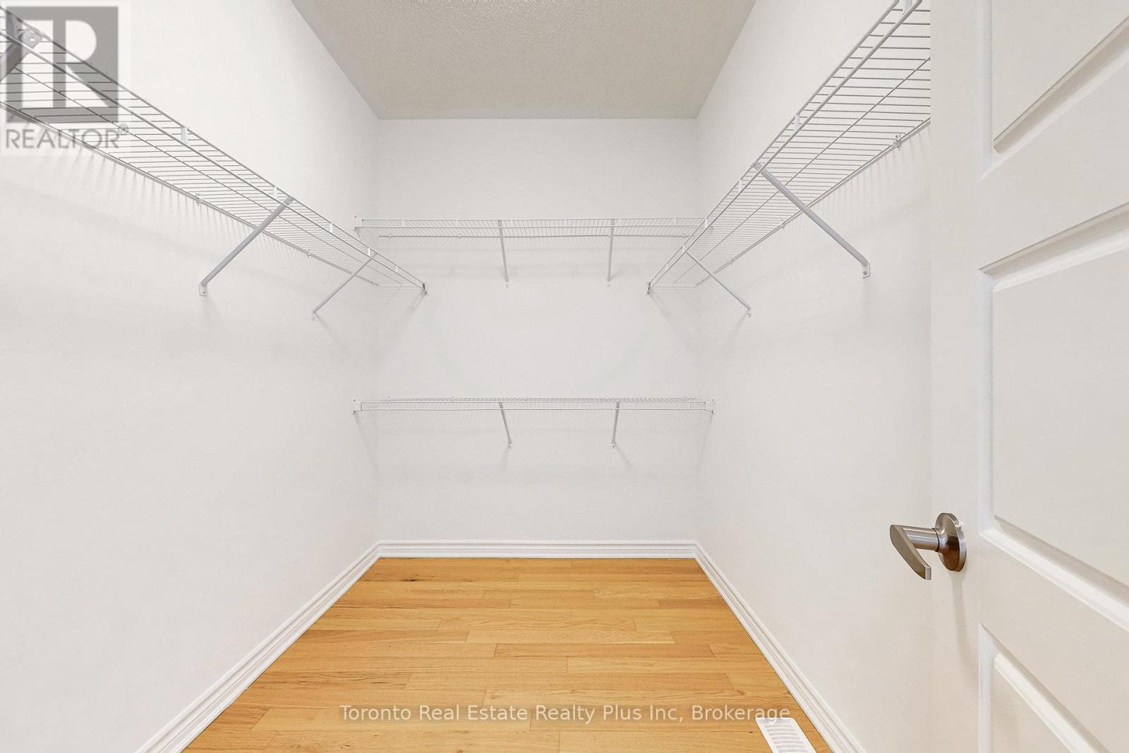 1476 Melville Bonus Crescent, Milton, ON - Indoor With Storage