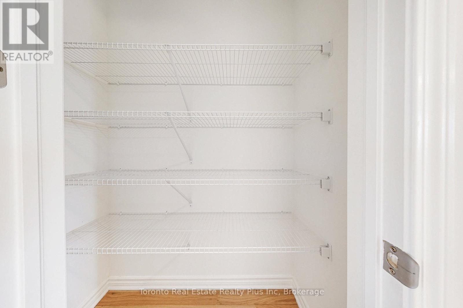 1476 Melville Bonus Crescent, Milton, ON - Indoor With Storage