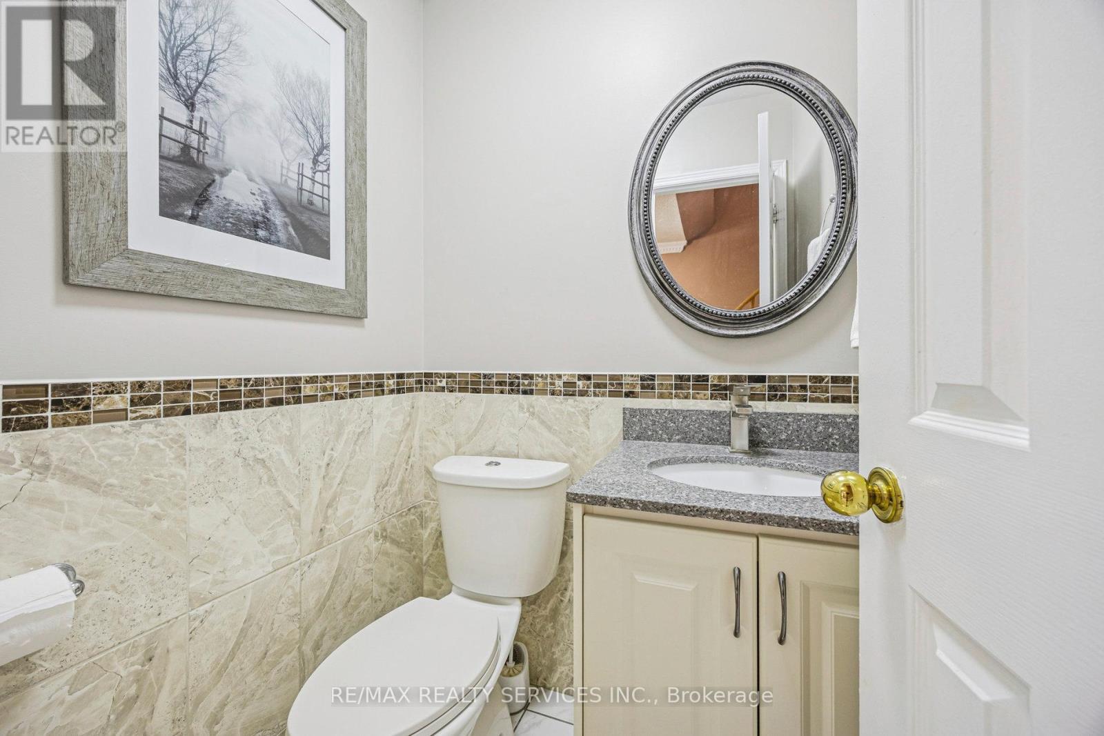 7 Duggan Drive, Brampton, ON - Indoor Photo Showing Bathroom