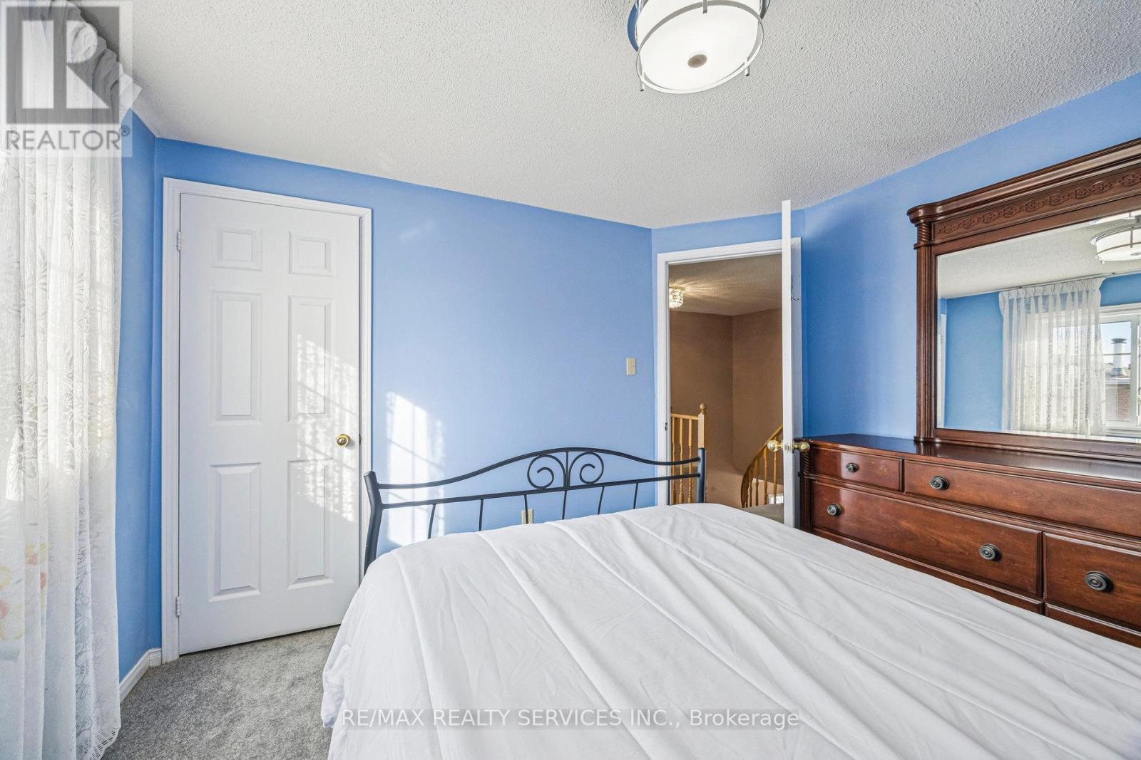 7 Duggan Drive, Brampton, ON - Indoor Photo Showing Bedroom