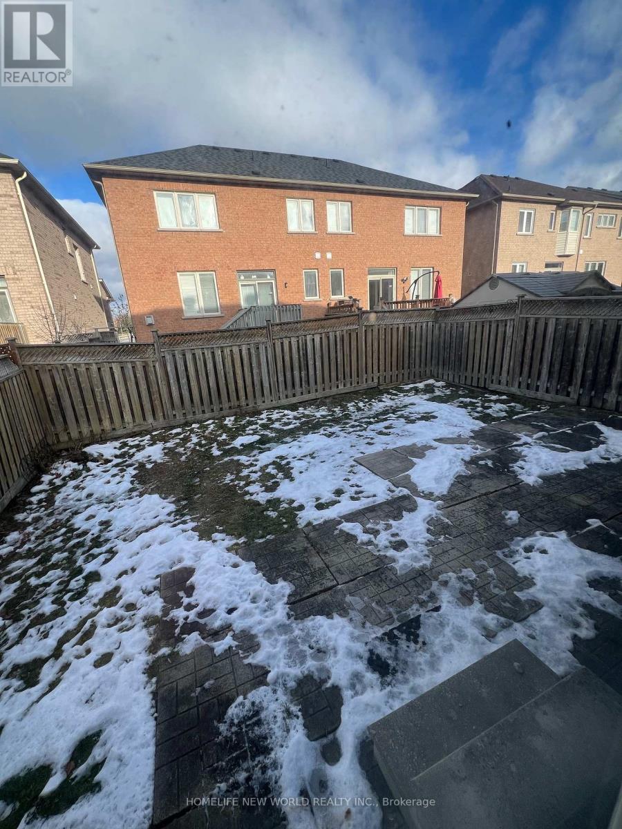 61 Lakespring Drive, Markham, ON - Outdoor