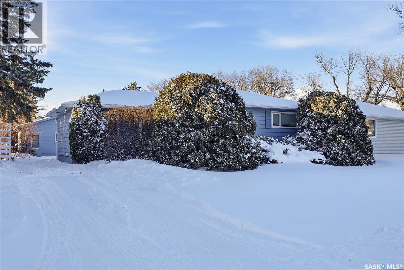 1906 Louise Avenue, Saskatoon, SK - Outdoor