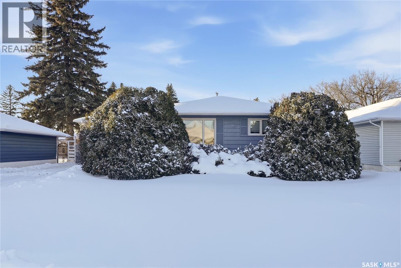 1906 Louise Avenue, Saskatoon, SK - Outdoor