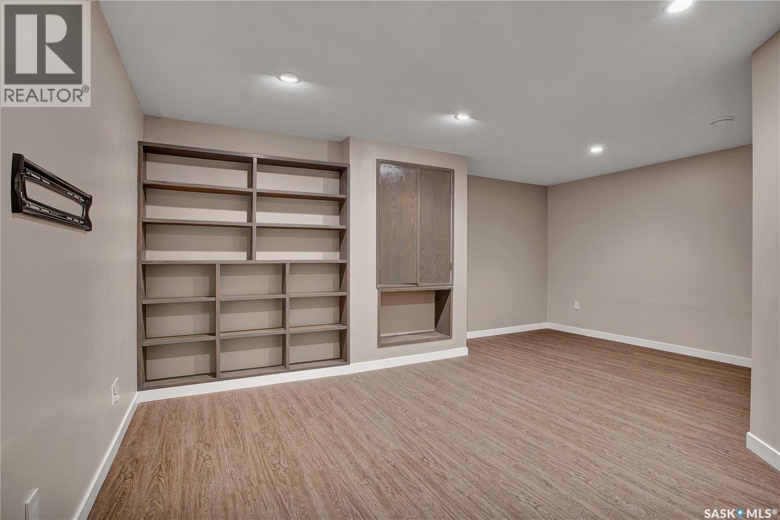 607 1303 Paton Crescent, Saskatoon, SK - Indoor