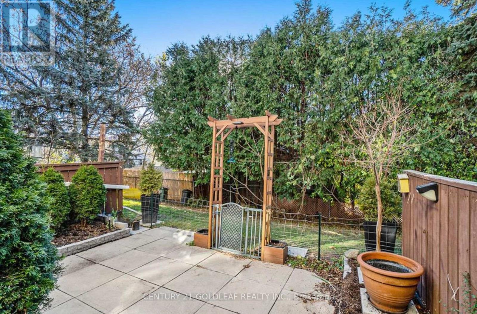 46 - 1334 Marigold Crescent, Ottawa, ON - Outdoor