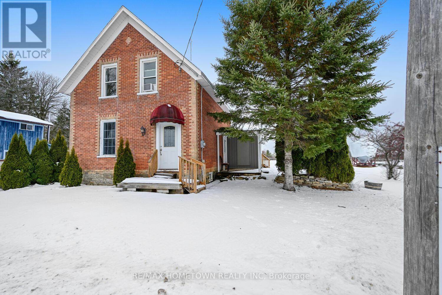 5250 Algonquin Road, Augusta, ON - Outdoor