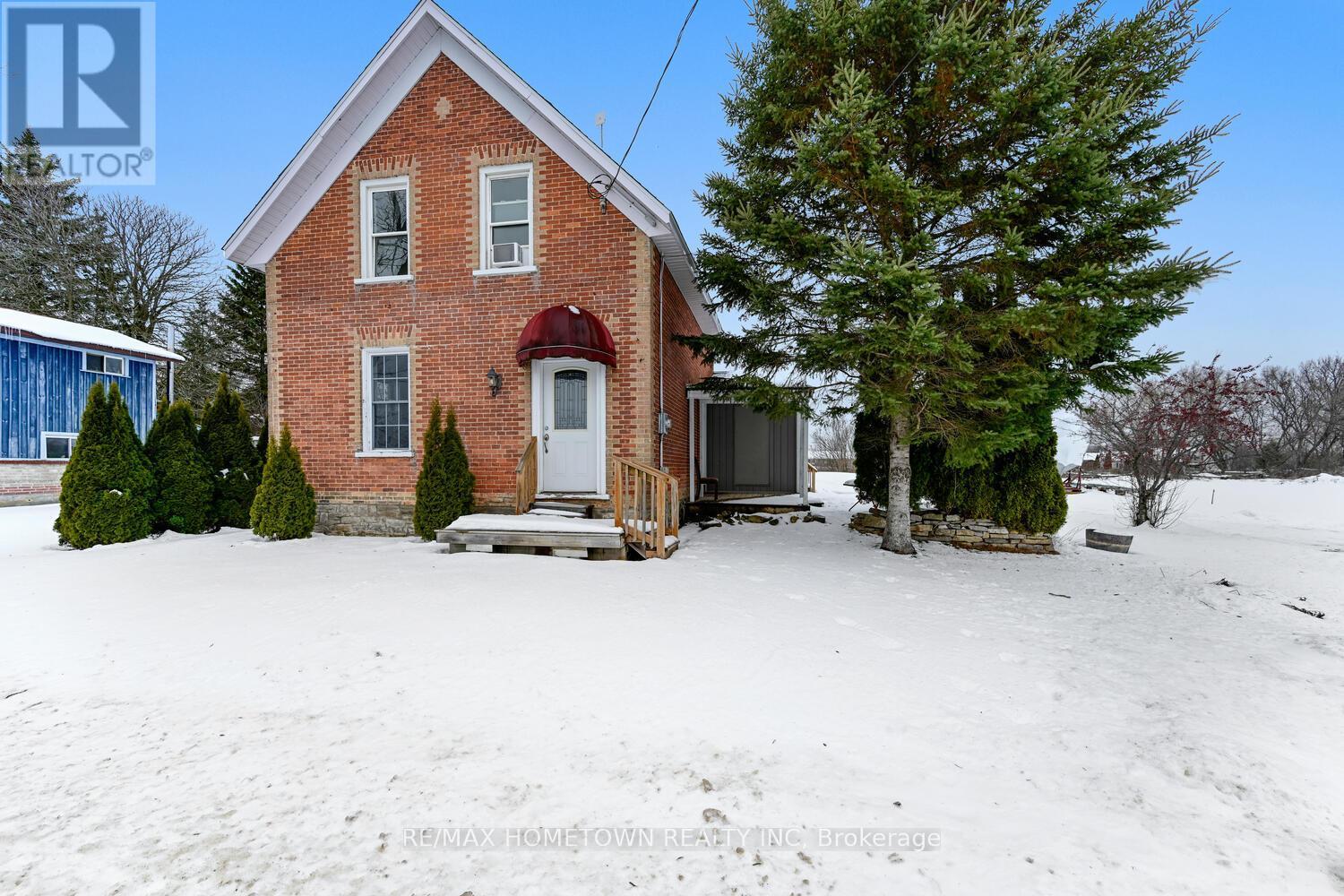 5250 Algonquin Road, Augusta, ON - Outdoor