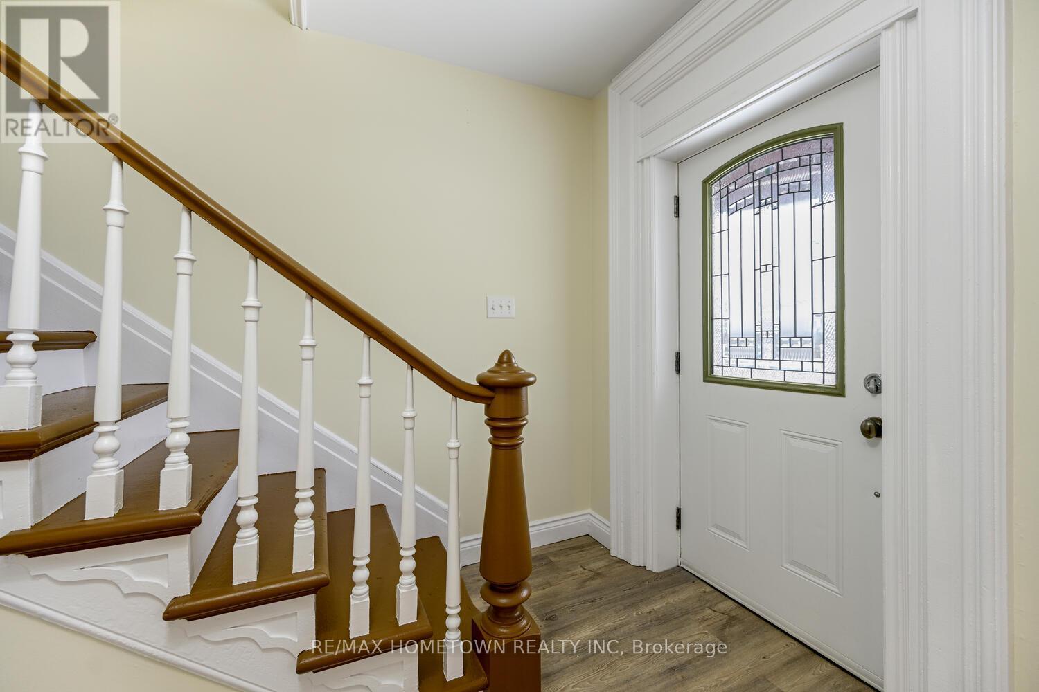 5250 Algonquin Road, Augusta, ON - Indoor Photo Showing Other Room