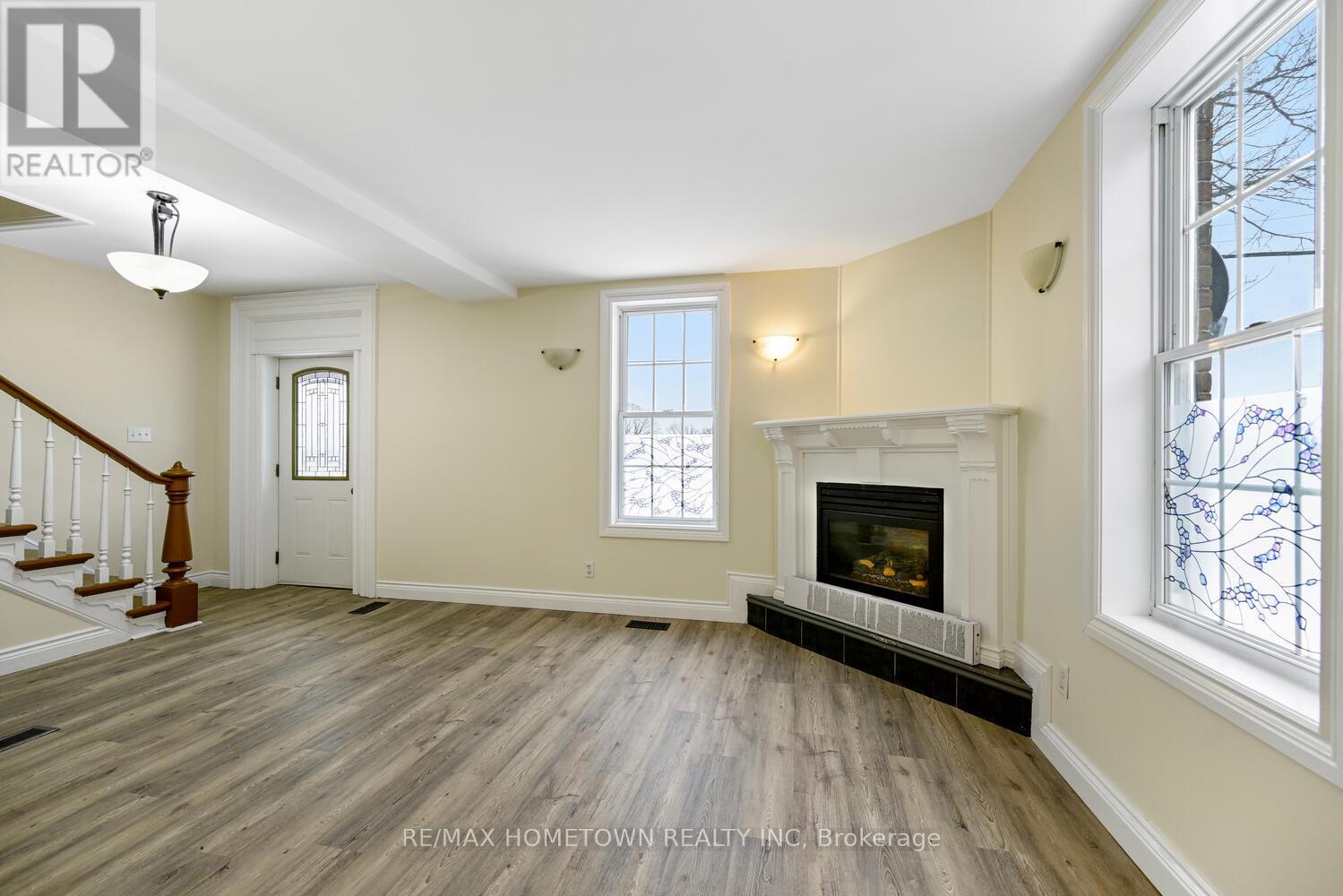 5250 Algonquin Road, Augusta, ON - Indoor Photo Showing Living Room With Fireplace