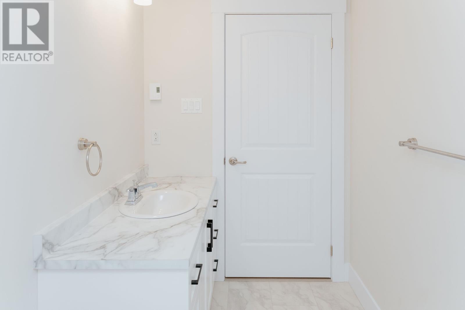 3B Temple Avenue, Appleton, NL - Indoor Photo Showing Bathroom