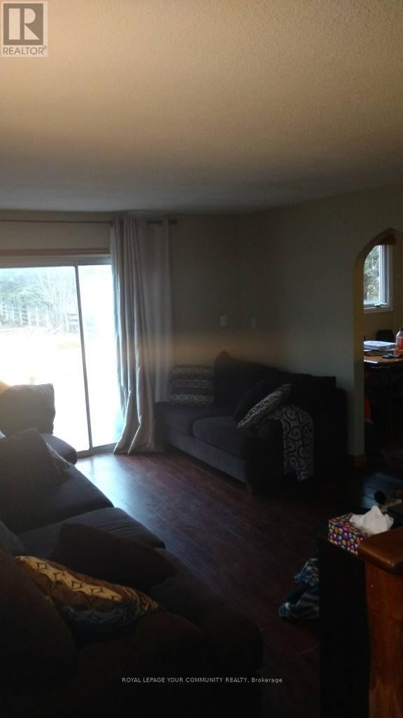 381 The Queensway Street S, Georgina, ON - Indoor