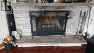 381 The Queensway Street S, Georgina, ON - Indoor