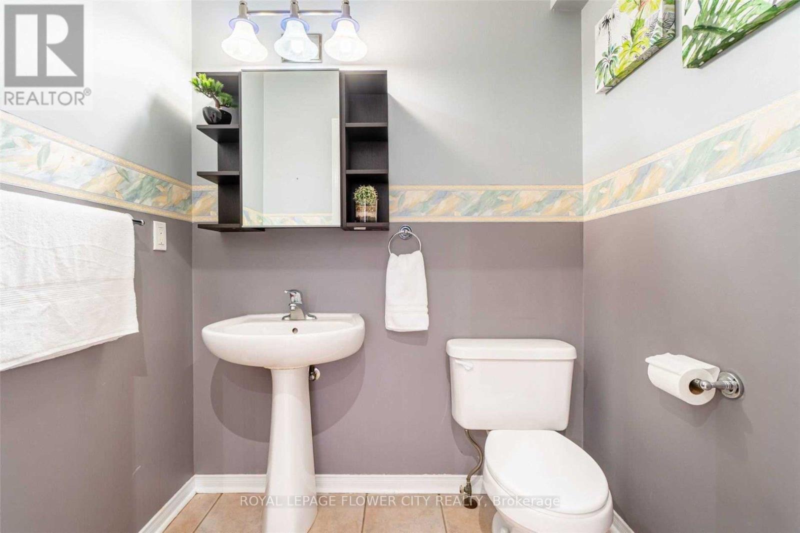 65 Sedgewick Circle, Brampton, ON - Indoor Photo Showing Bathroom