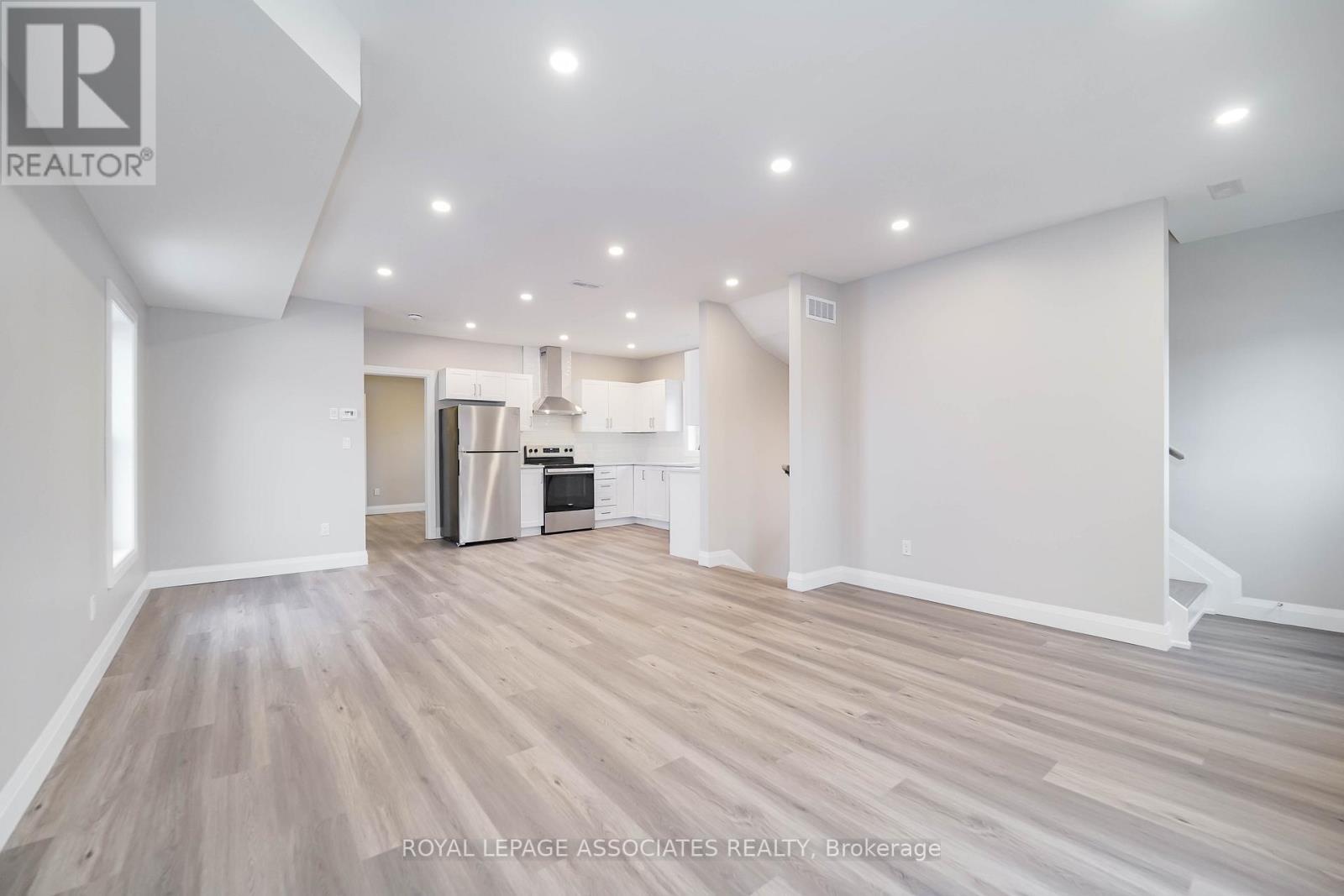 2 - 35 St George Street, Brantford, ON - Indoor