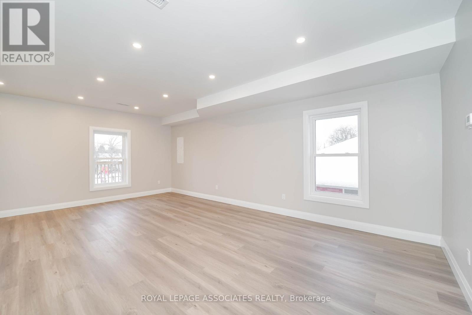 2 - 35 St George Street, Brantford, ON - Indoor Photo Showing Other Room