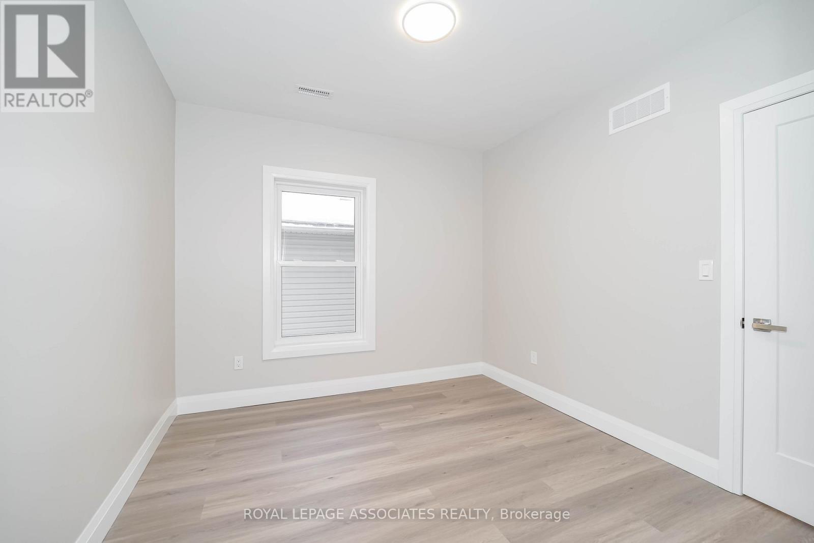 2 - 35 St George Street, Brantford, ON - Indoor Photo Showing Other Room