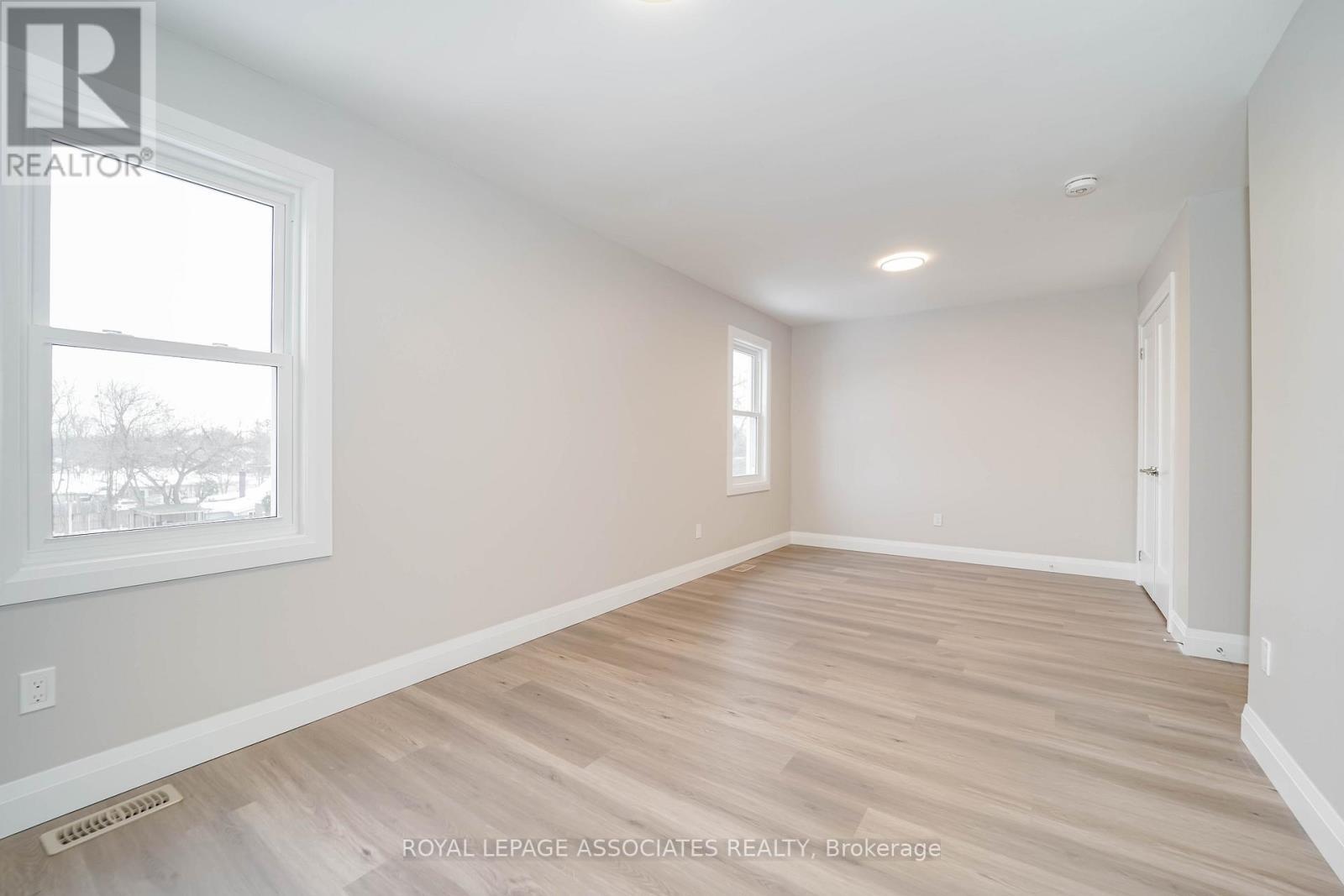 2 - 35 St George Street, Brantford, ON - Indoor Photo Showing Other Room