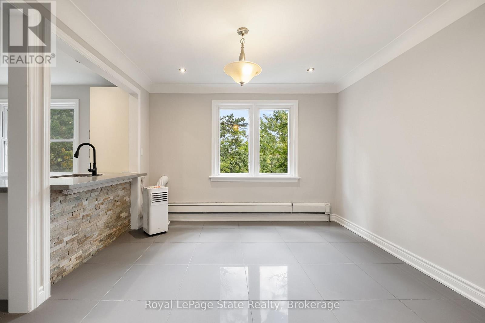 69 Hillview Road, St. Catharines (Western Hill), ON - Indoor Photo Showing Other Room