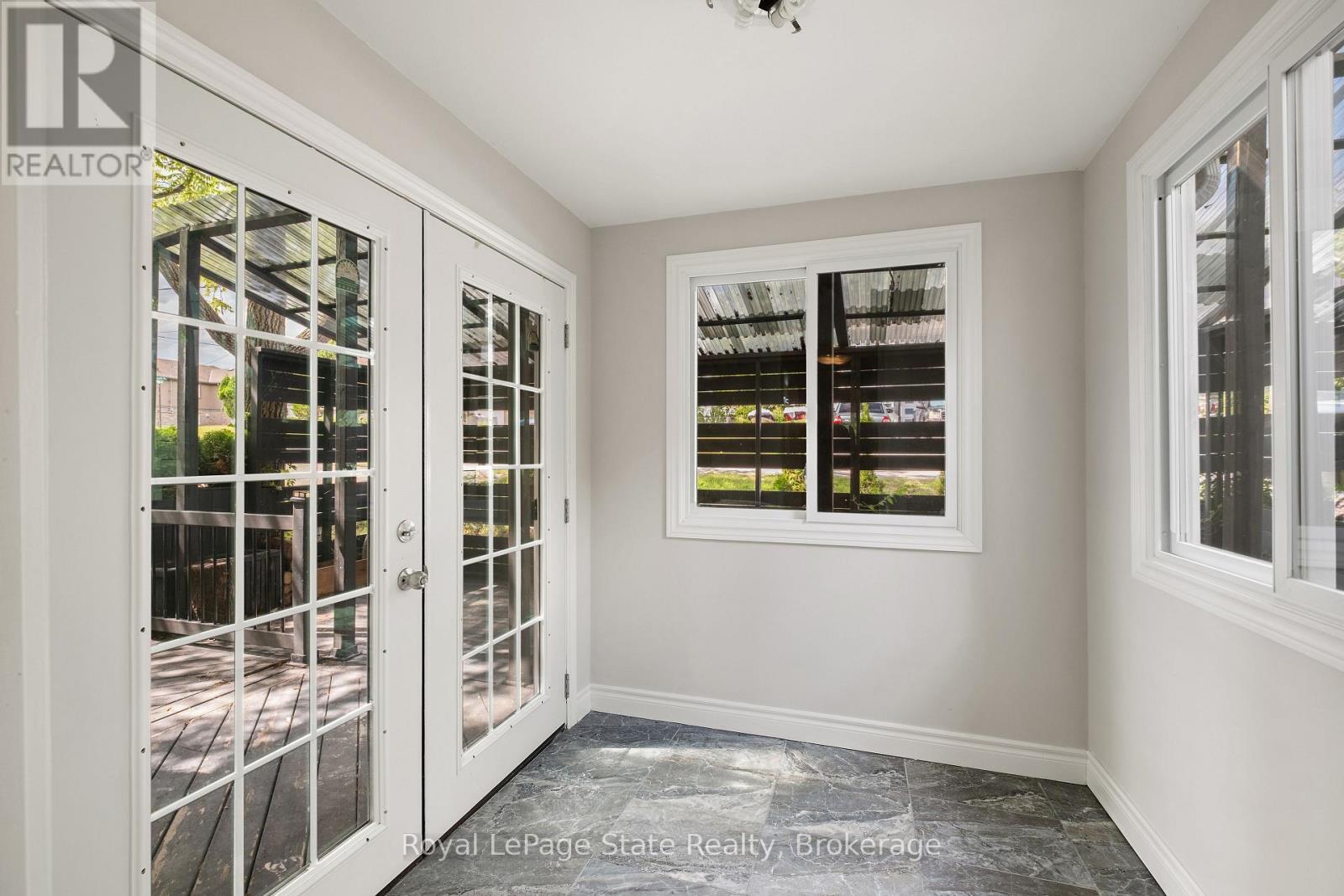 69 Hillview Road, St. Catharines (Western Hill), ON - Indoor Photo Showing Other Room