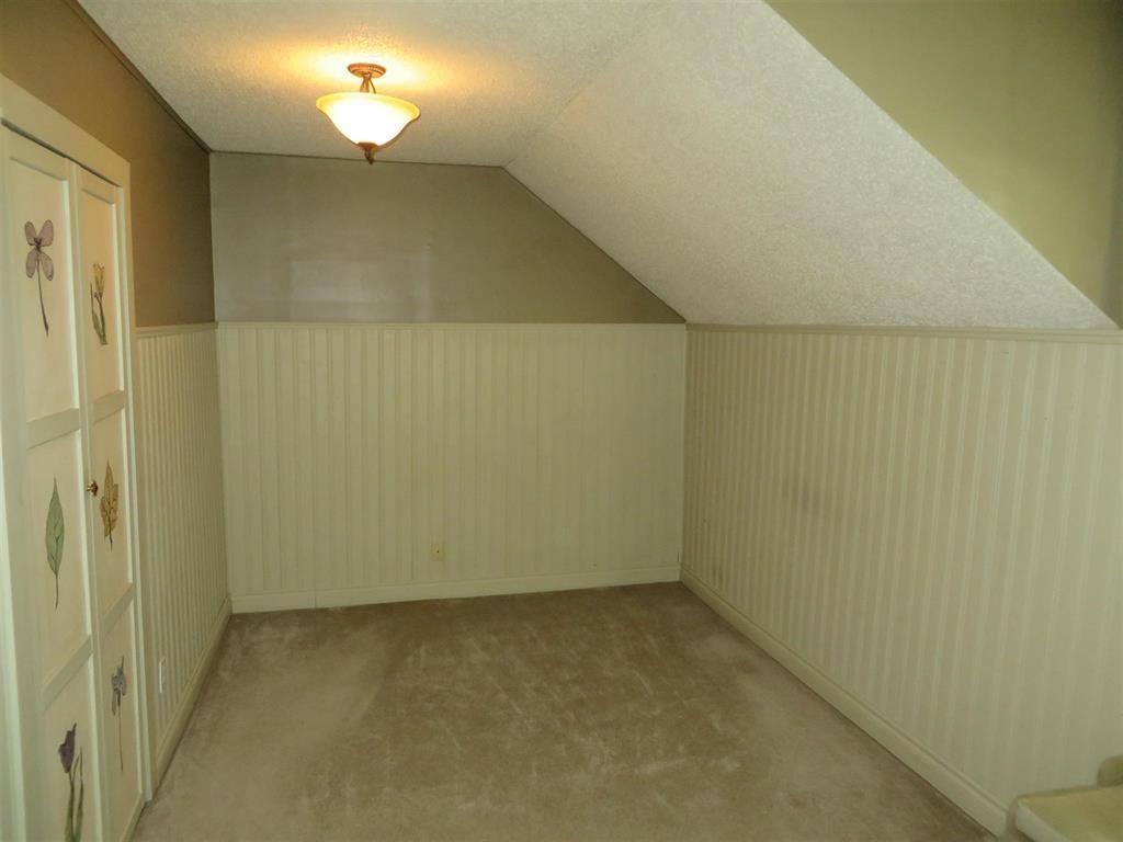 108 Queen Street, Sioux Lookout, ON - Indoor Photo Showing Other Room