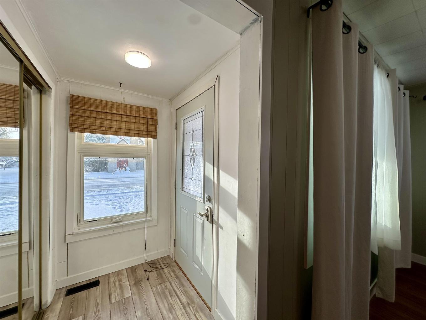 1102 Scott Street, Fort Frances, ON - Indoor Photo Showing Other Room