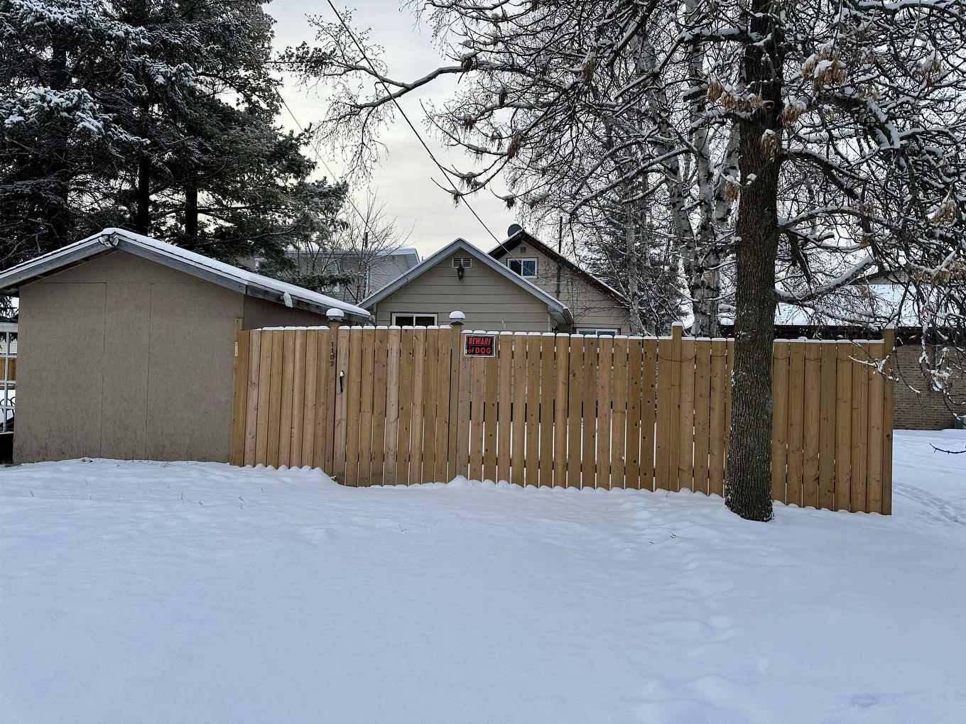 1102 Scott Street, Fort Frances, ON - Outdoor