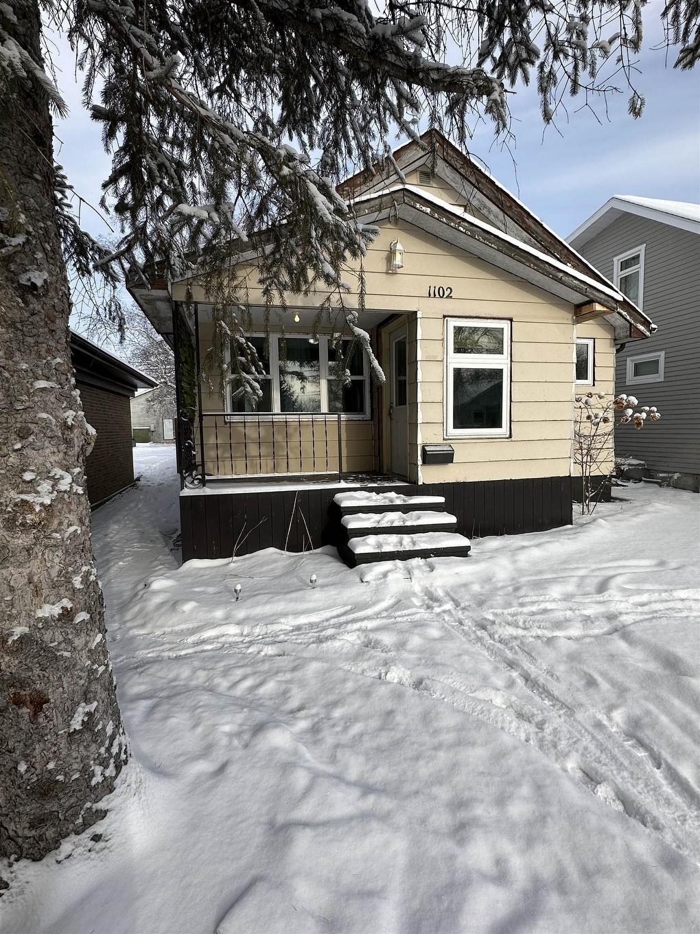 1102 Scott Street, Fort Frances, ON - Outdoor