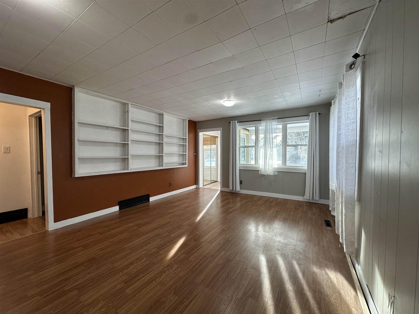 1102 Scott Street, Fort Frances, ON - Indoor Photo Showing Other Room