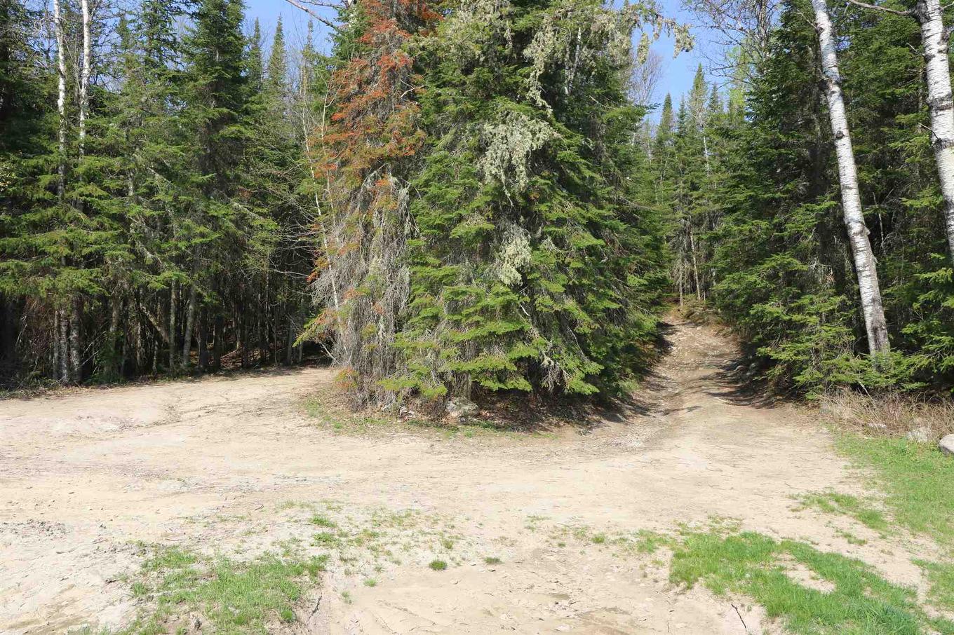 Hwy 72 Parcels 6263 And 4057, Hartman, ON